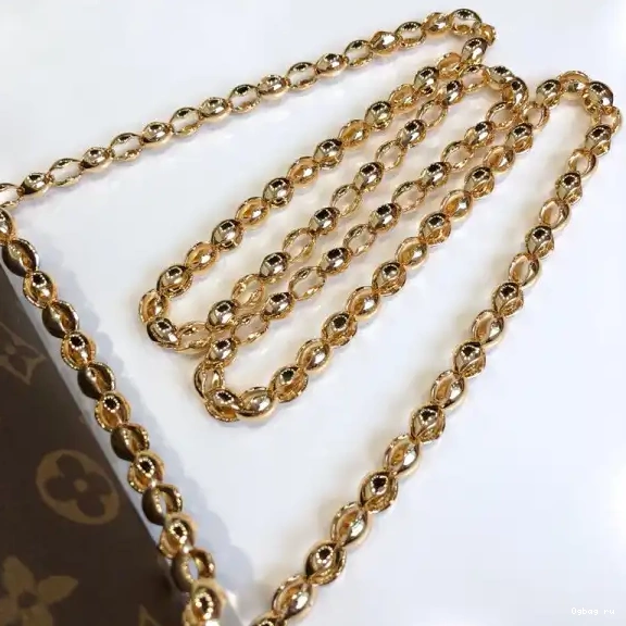 Vuitton Louis VICTOIRE 0702
